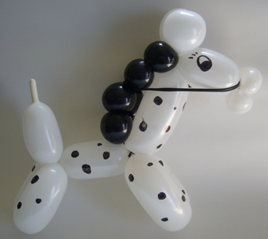 Ballonmodellierer mit erstklassigen Luftballonfiguren - Das sind Cordula und Rüdiger Paulsen.Ballonfigur Pferd
