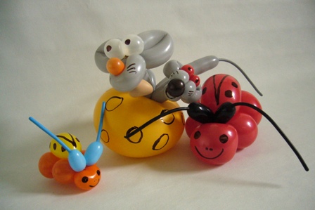Ballonmodellage für Ihre Veranstaltung mit Cordula und Rüdiger Paulsen - Luftballonfiguren Mäuse im Käse und Marienkäfer
